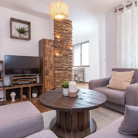 Lejlighed ★ Chic & Elegant 1 Bedroom In Eagle's Nest Complex ★ Close To Gondola And Bar Street Bansko