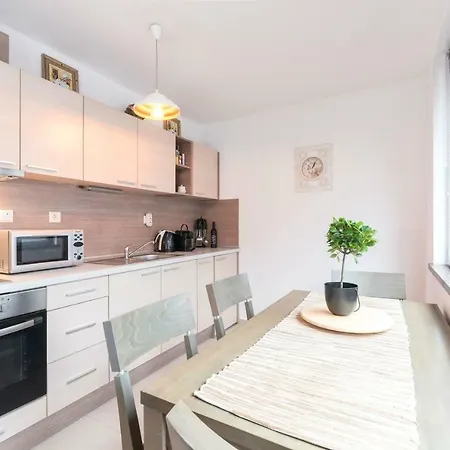 ★ Chic & Elegant 1 Bedroom In Eagle's Nest Complex ★ Close To Gondola And Bar Street Bansko