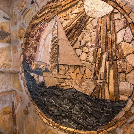 ★ Chic & Elegant 1 Bedroom In Eagle's Nest Complex ★ Close To Gondola And Bar Street