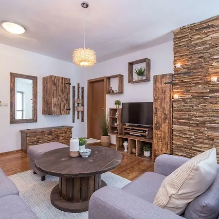 ★ Chic & Elegant 1 Bedroom In Eagle's Nest Complex ★ Close To Gondola And Bar Street Apartmán Bansko