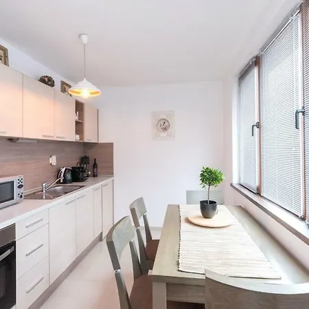 Lejlighed ★ Chic & Elegant 1 Bedroom In Eagle's Nest Complex ★ Close To Gondola And Bar Street *